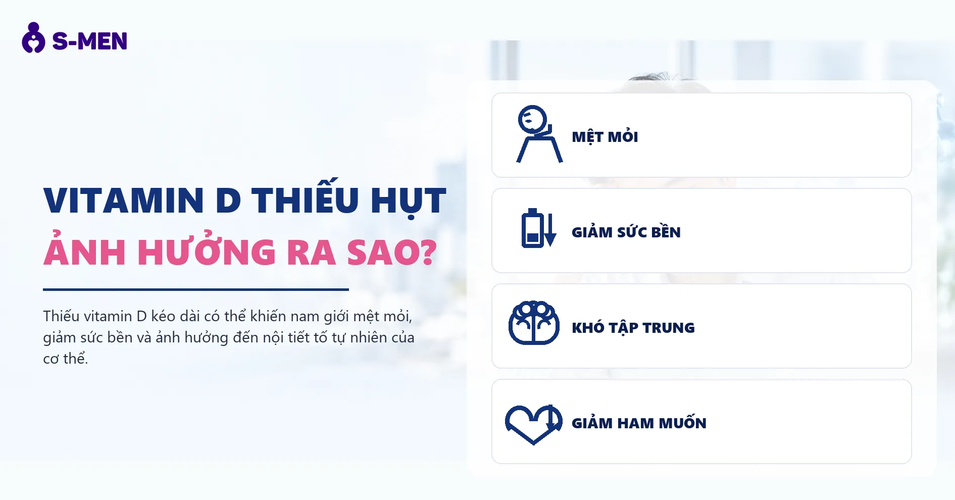 Người đàn ông mệt mỏi bên bàn làm việc, đồ hoạ phân tử vitamin D mờ phía sau